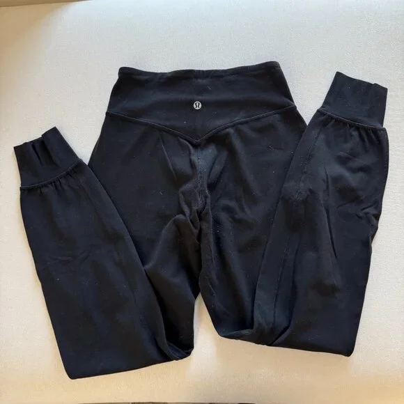 Lululemon Align Jogger in black - Picture 7 of 8
